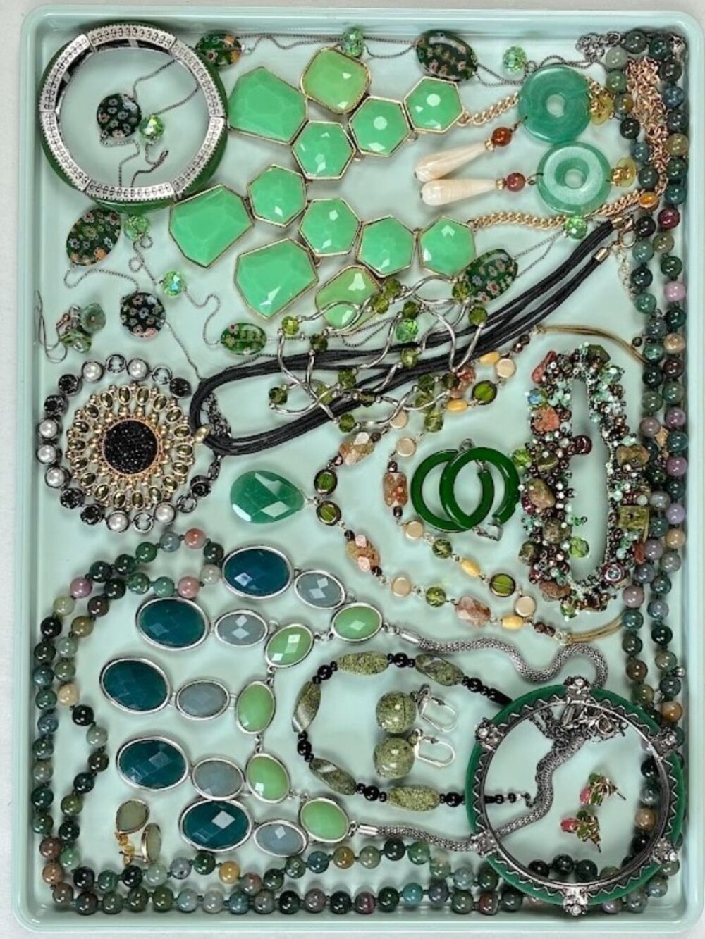 Jewelry Lot Green Tones Wearable Costume Dress Up Resell 17 pcs 1+ lbs
